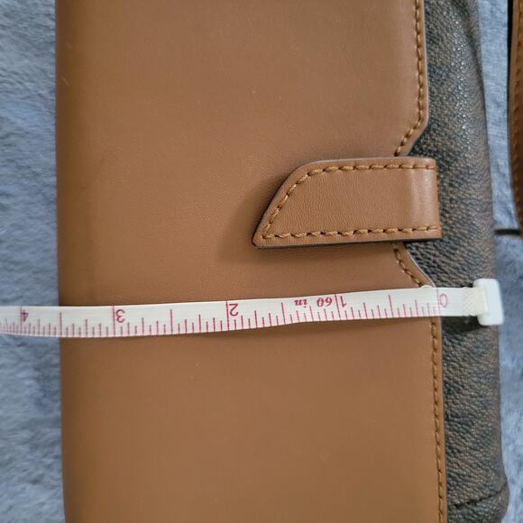 Michael Kors MK Small Phone Crossbody Bag Adjustable, Pockets, Card Holder - Picture 13 of 13